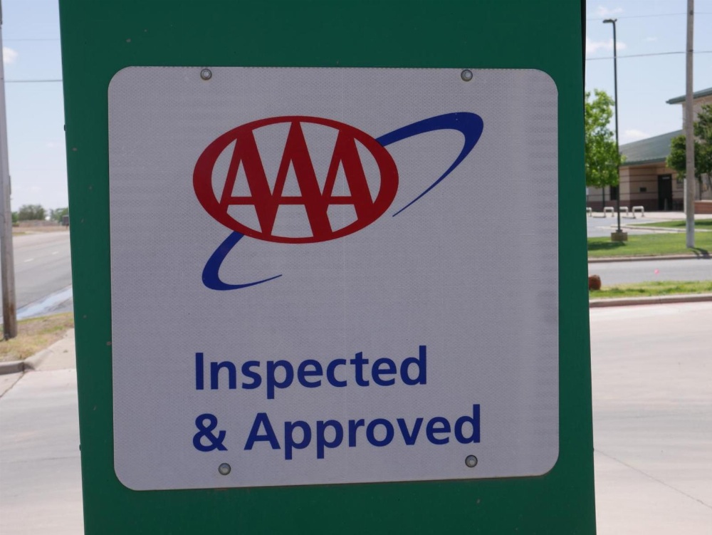 Irish Inn and Suites Main image